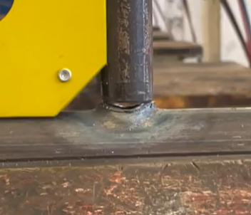 Image de piquage-bord-releve